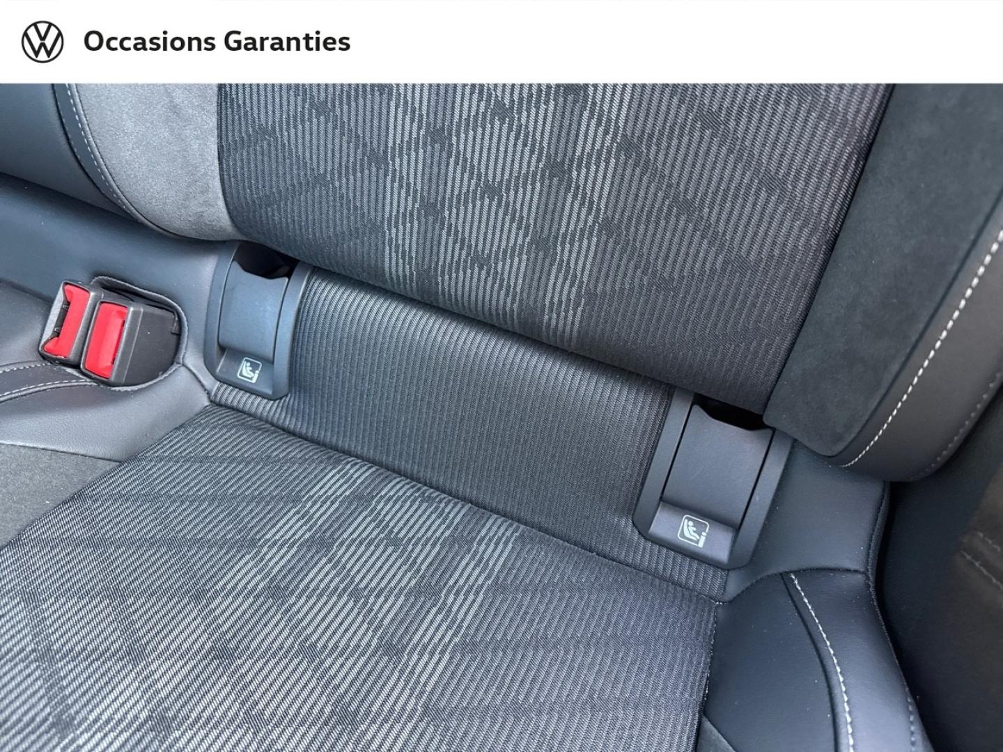 Voitures occasions VOLKSWAGEN GOLF R-Line Edition Lens