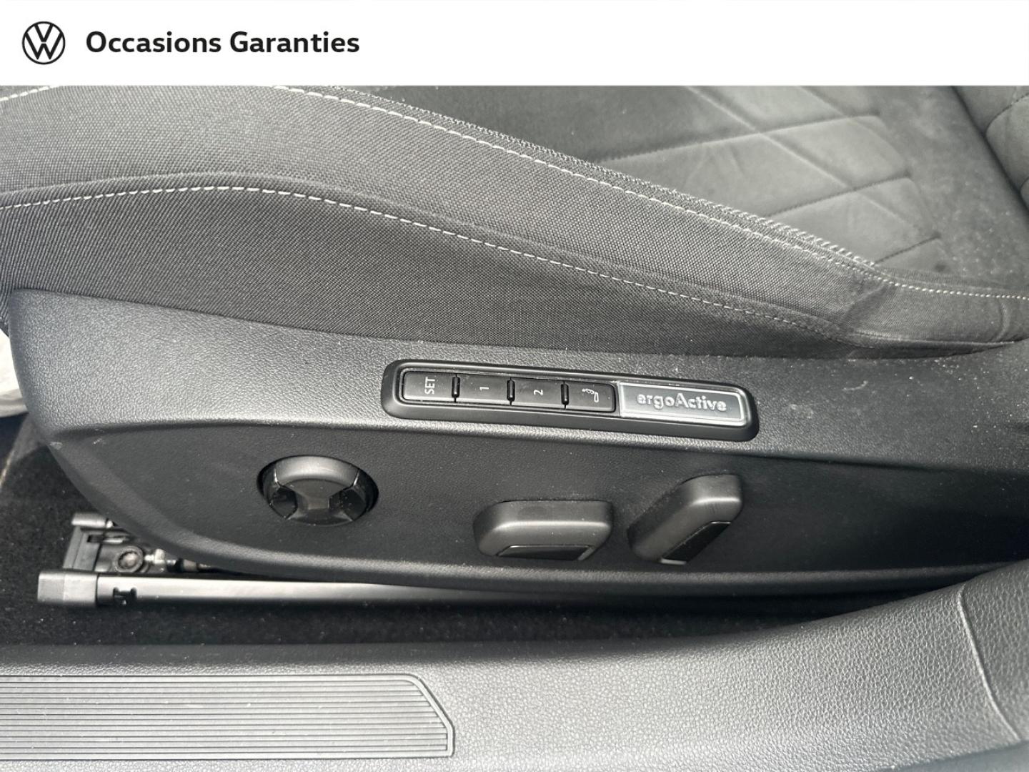 Voitures occasions VOLKSWAGEN GOLF Style Villeneuve-d'Ascq