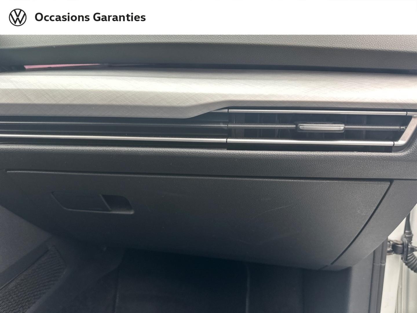 Voitures occasions VOLKSWAGEN GOLF Life Villeneuve-d'Ascq