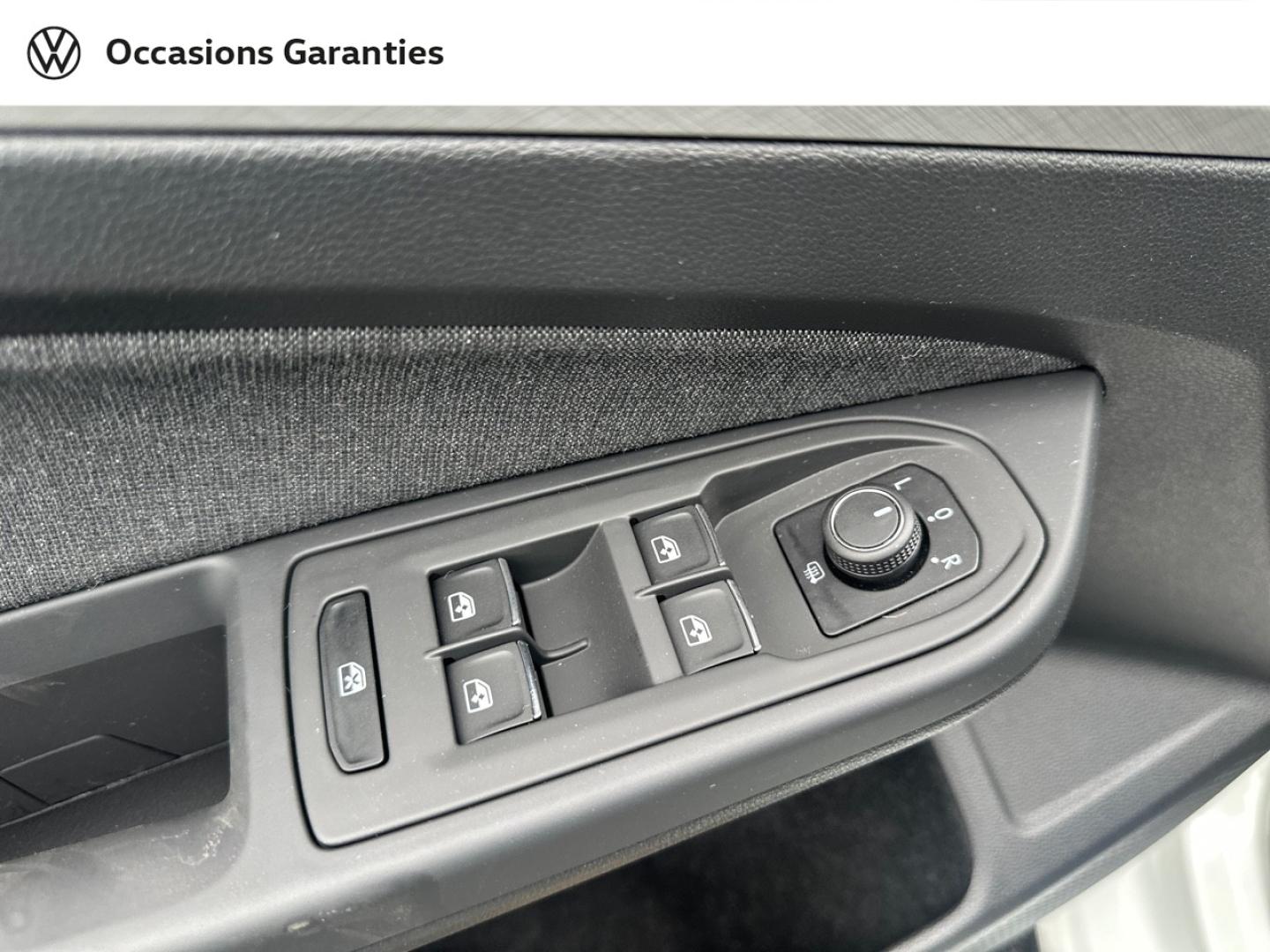Voitures occasions VOLKSWAGEN GOLF Life Villeneuve-d'Ascq