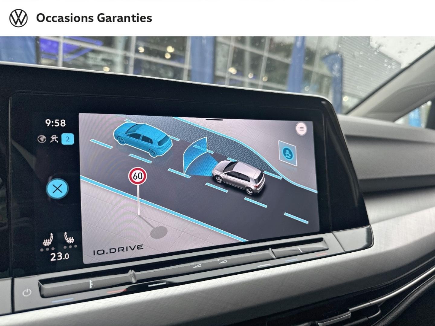 Voitures occasions VOLKSWAGEN GOLF Life Lens