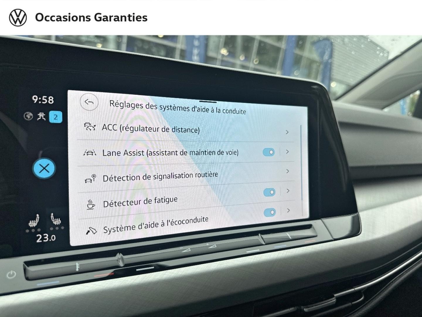 Voitures occasions VOLKSWAGEN GOLF Life Villeneuve-d'Ascq