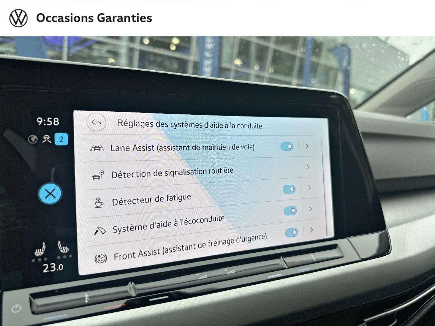Voitures occasions VOLKSWAGEN GOLF Life Villeneuve-d'Ascq