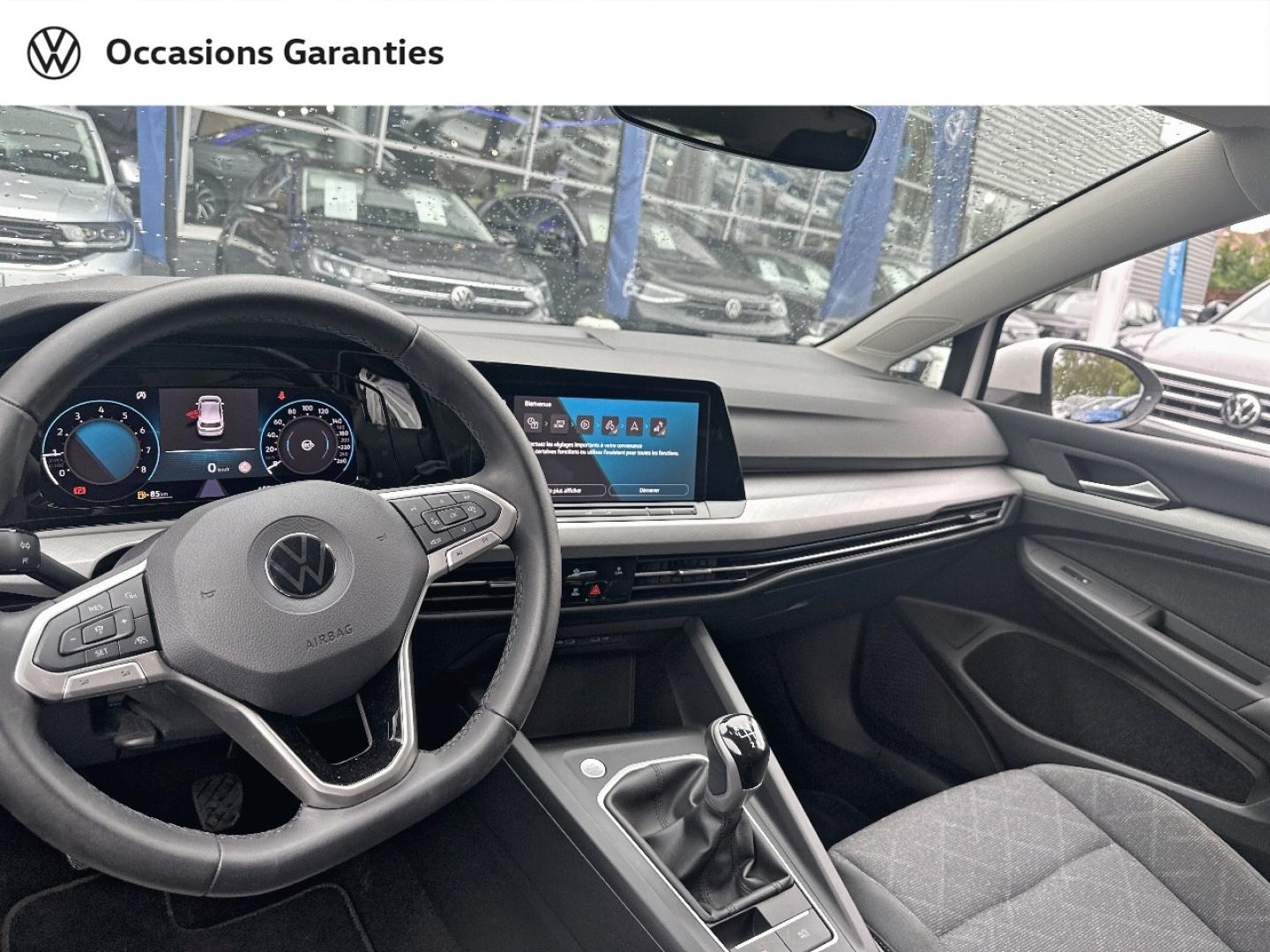 Voitures occasions VOLKSWAGEN GOLF Life Villeneuve-d'Ascq