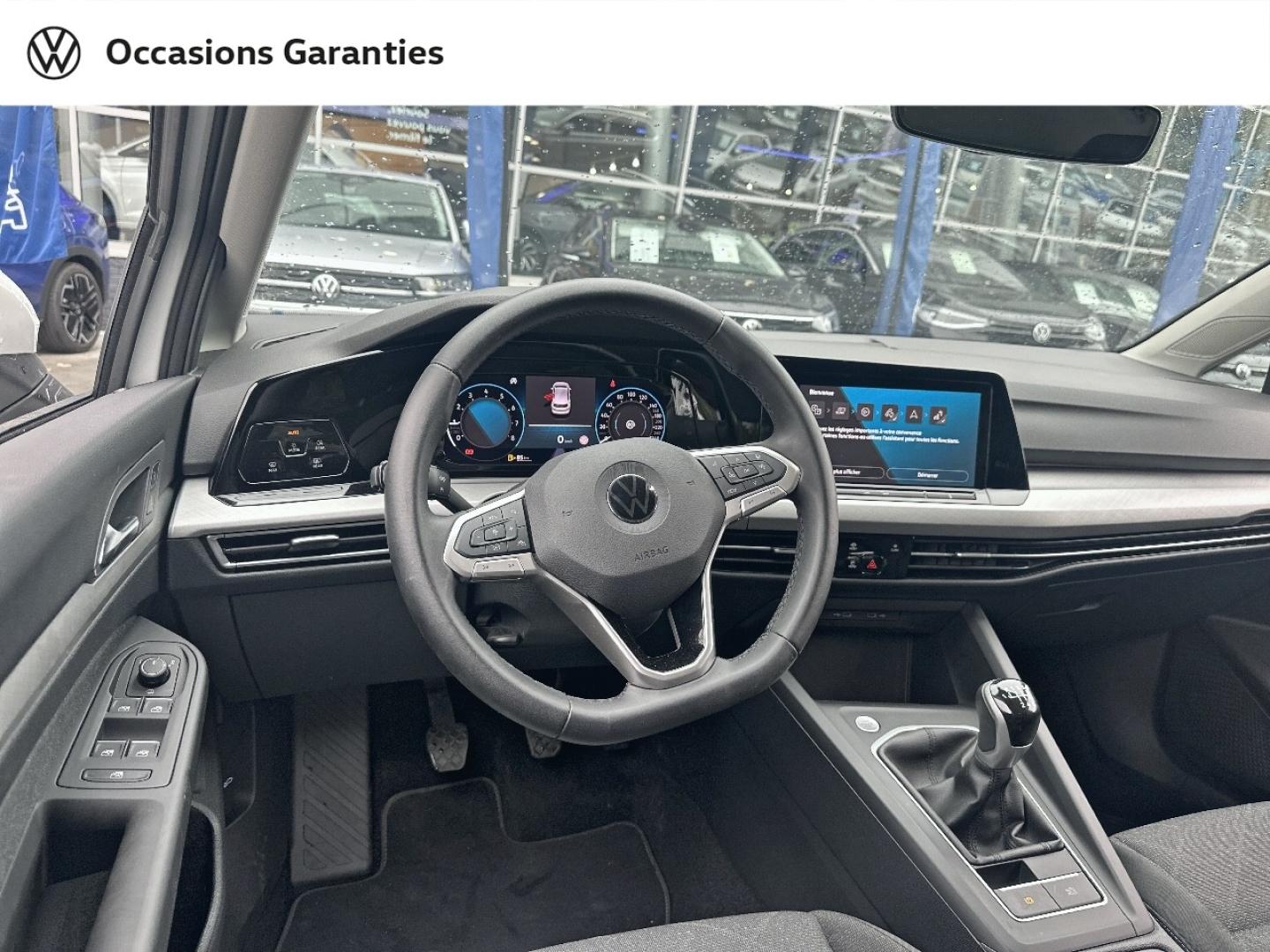 Voitures occasions VOLKSWAGEN GOLF Life Villeneuve-d'Ascq