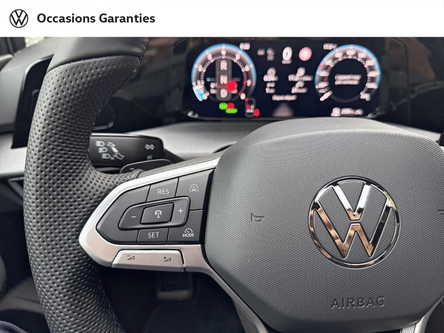 Voitures occasions VOLKSWAGEN GOLF R-Line Lens