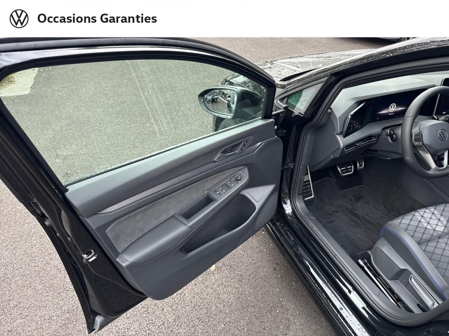 Voitures occasions VOLKSWAGEN GOLF R-Line Lens