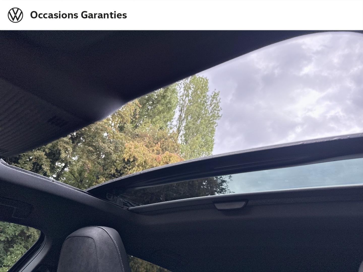 Voitures occasions VOLKSWAGEN GOLF R-Line Lens