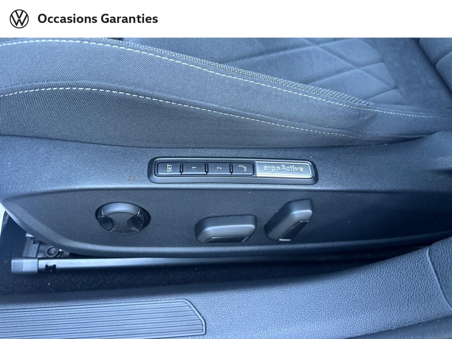 Voitures occasions VOLKSWAGEN GOLF Style Villeneuve-d'Ascq