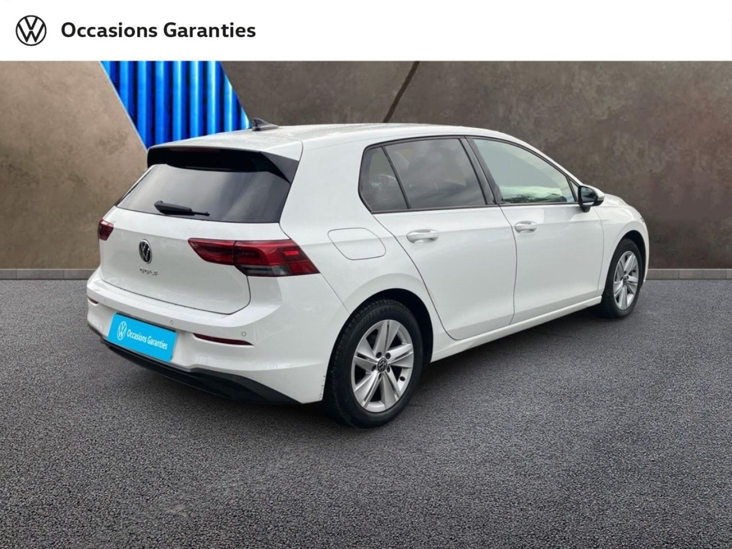 Voitures occasions VOLKSWAGEN GOLF Life 1st Villeneuve-d'Ascq