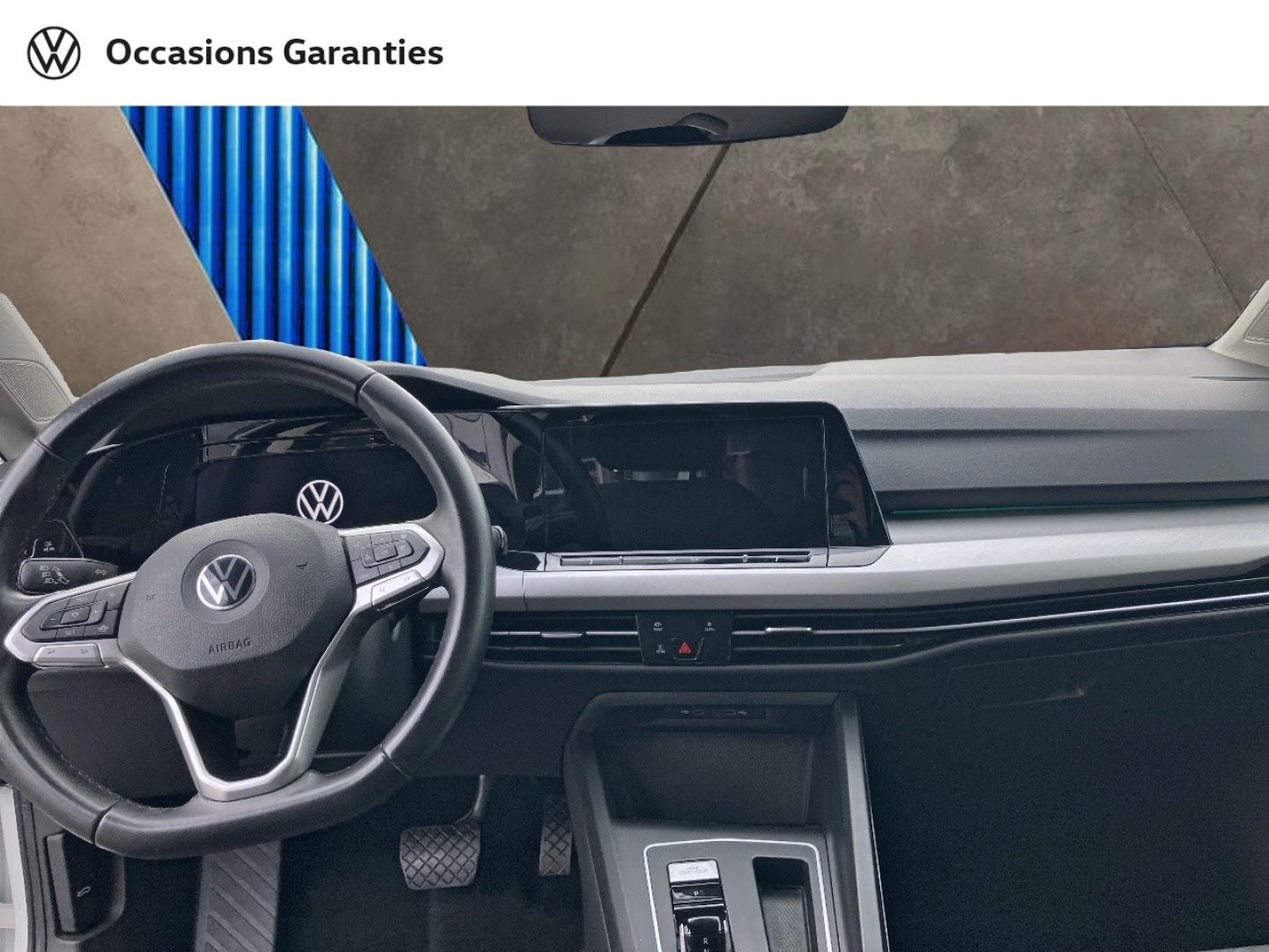 Voitures occasions VOLKSWAGEN GOLF Life 1st Villeneuve-d'Ascq
