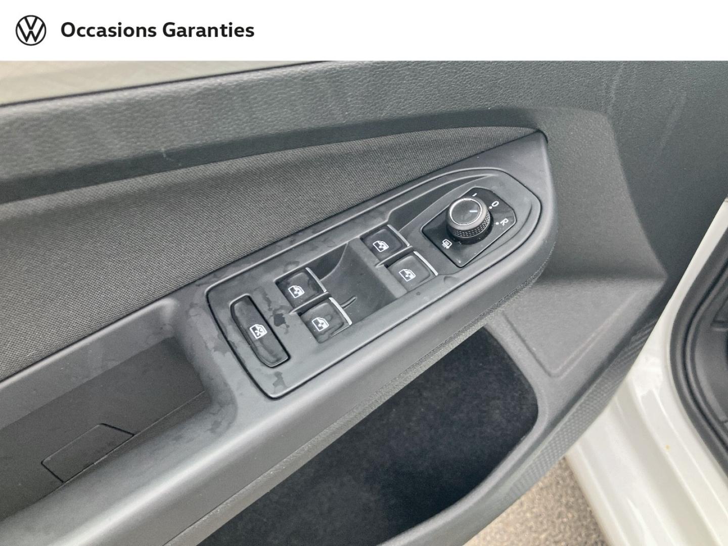 Voitures occasions VOLKSWAGEN GOLF Life 1st Villeneuve-d'Ascq
