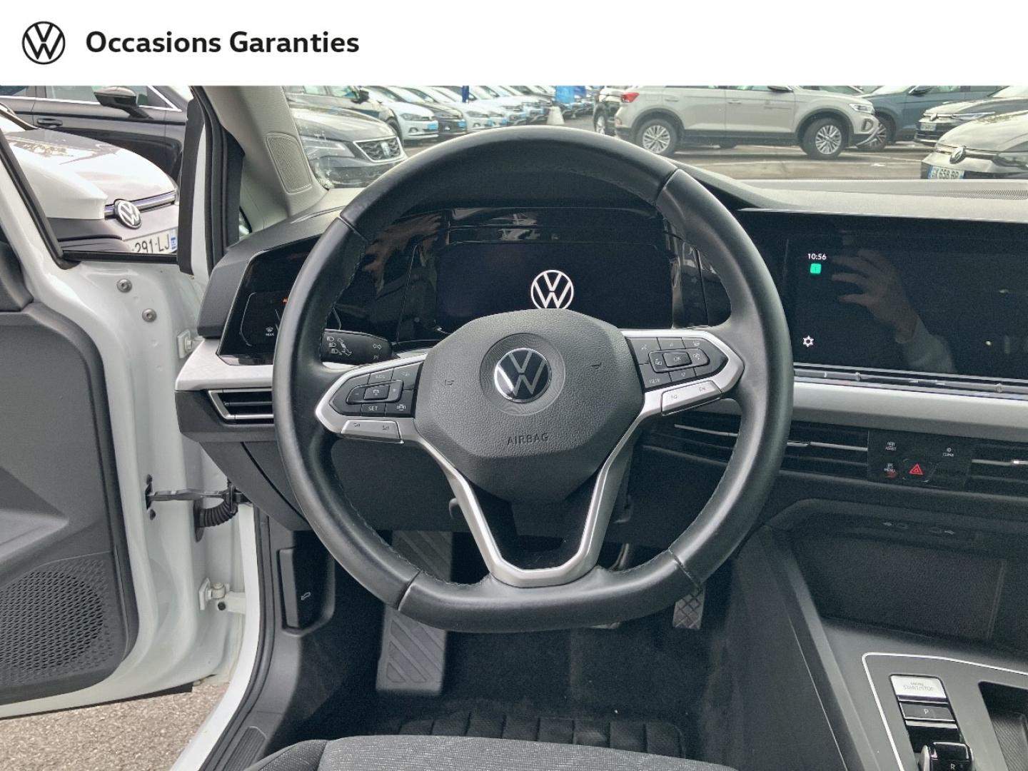 Voitures occasions VOLKSWAGEN GOLF Life 1st Villeneuve-d'Ascq