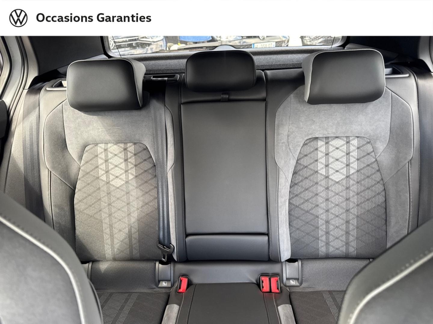 Voitures occasions VOLKSWAGEN GOLF R-Line Villeneuve-d'Ascq