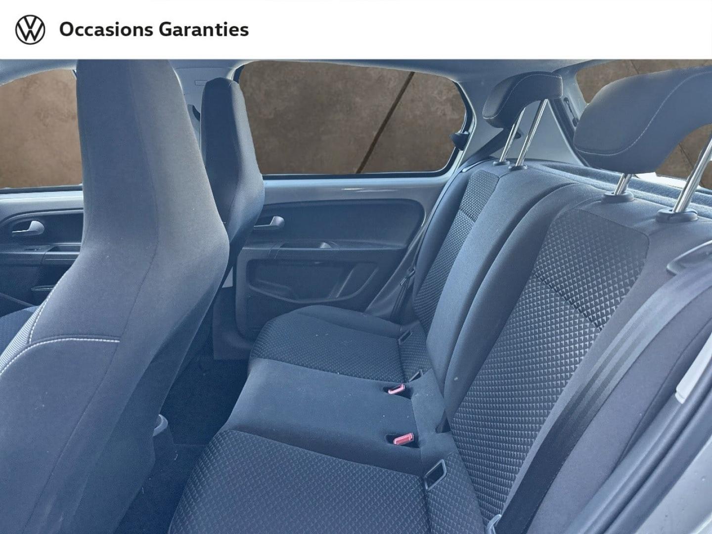 Voitures occasions VOLKSWAGEN up! Active Villeneuve-d'Ascq