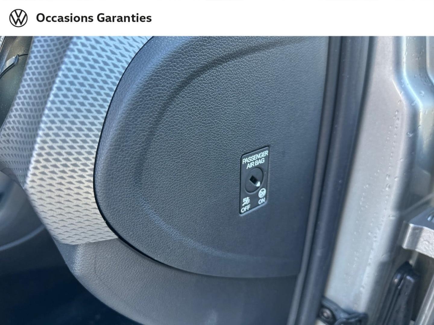 Voitures occasions VOLKSWAGEN up! Active Villeneuve-d'Ascq