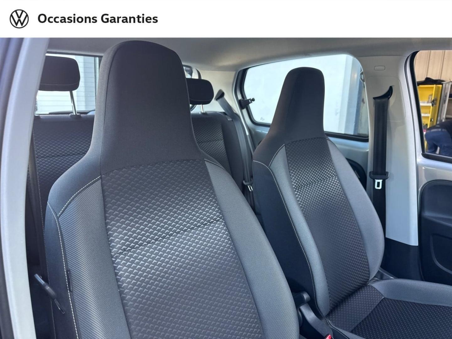 Voitures occasions VOLKSWAGEN up! Active Villeneuve-d'Ascq