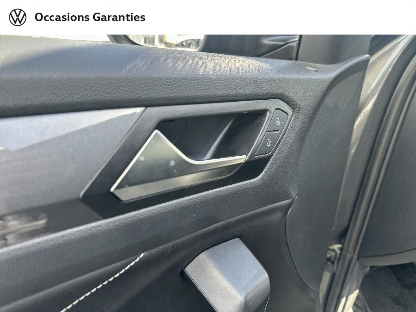 Voitures occasions VOLKSWAGEN T-ROC Style Villeneuve-d'Ascq