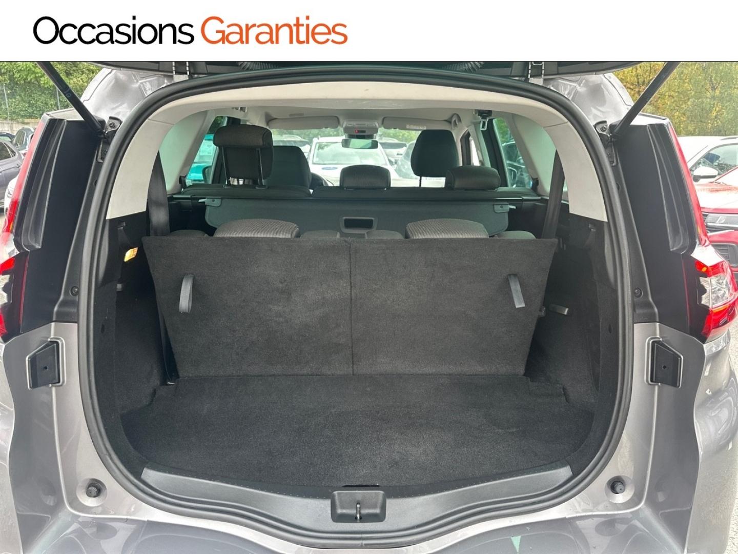 Voitures occasions RENAULT GRAND SCENIC Business Villeneuve-d'Ascq
