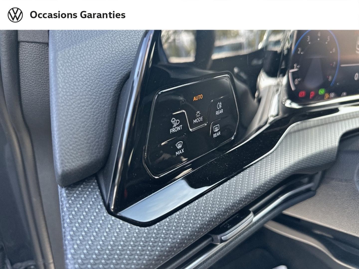 Voitures occasions VOLKSWAGEN GOLF R-Line Villeneuve-d'Ascq