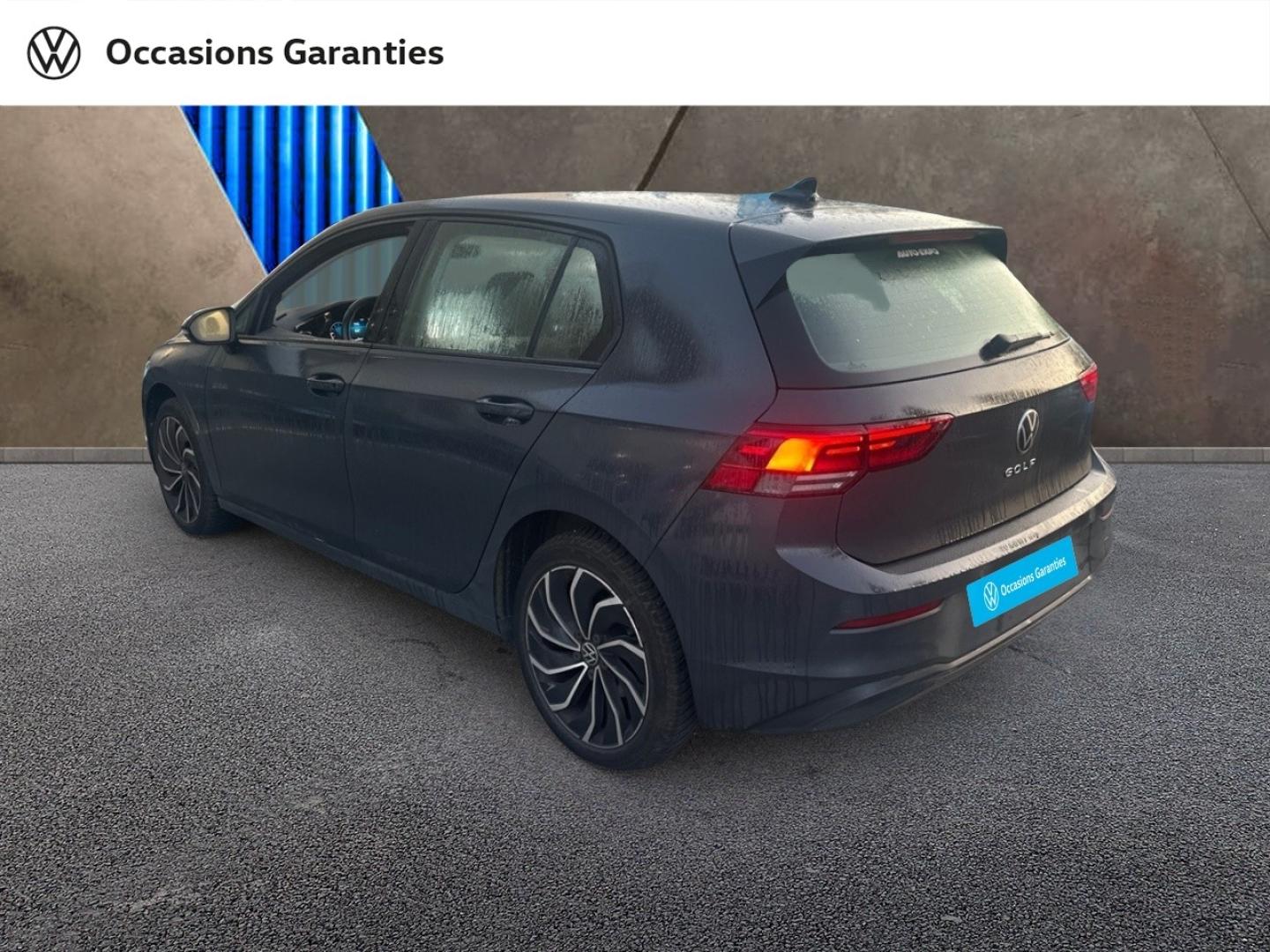 Voitures occasions VOLKSWAGEN GOLF Life Hazebrouck