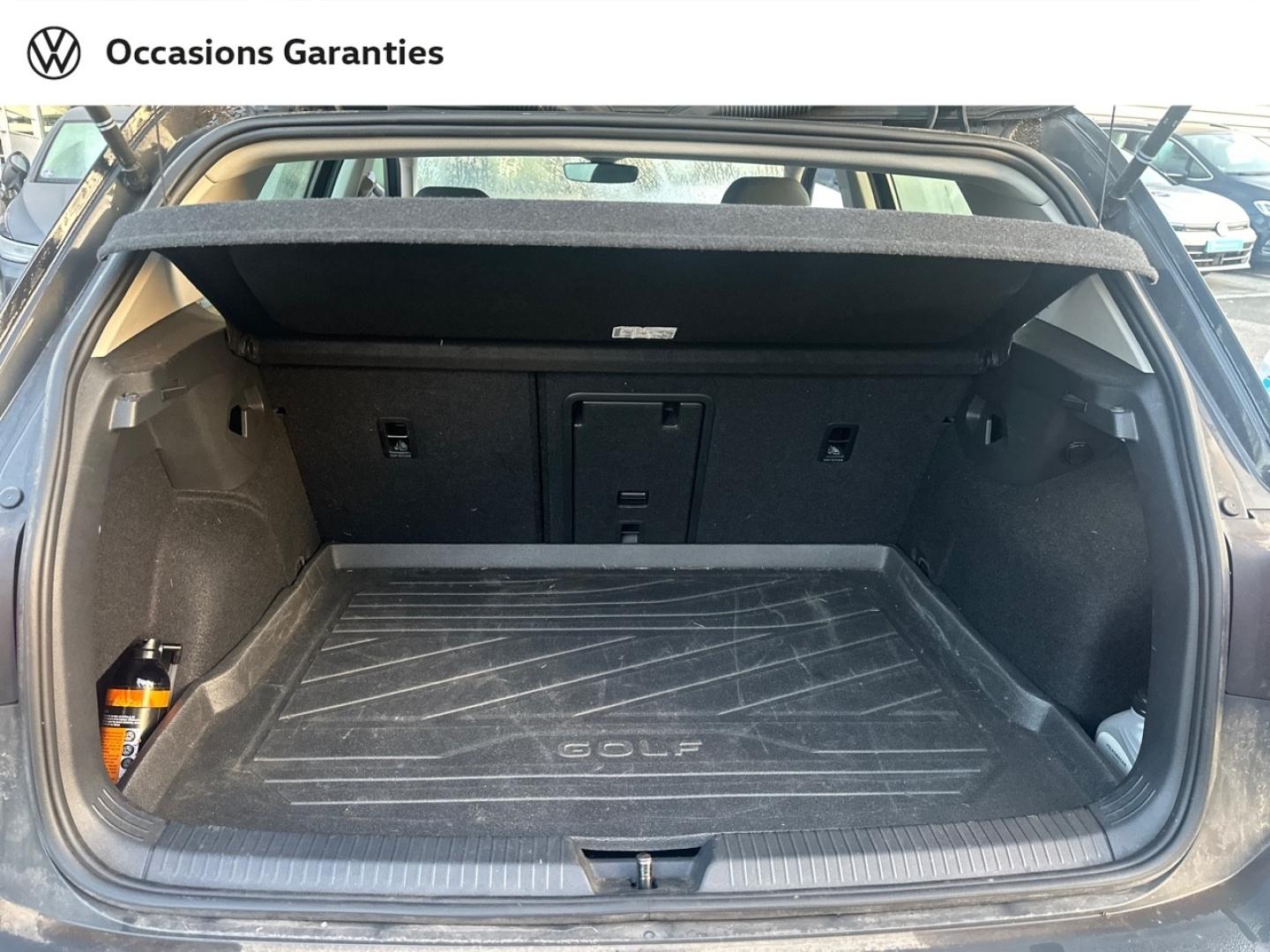 Voitures occasions VOLKSWAGEN GOLF Life Hazebrouck