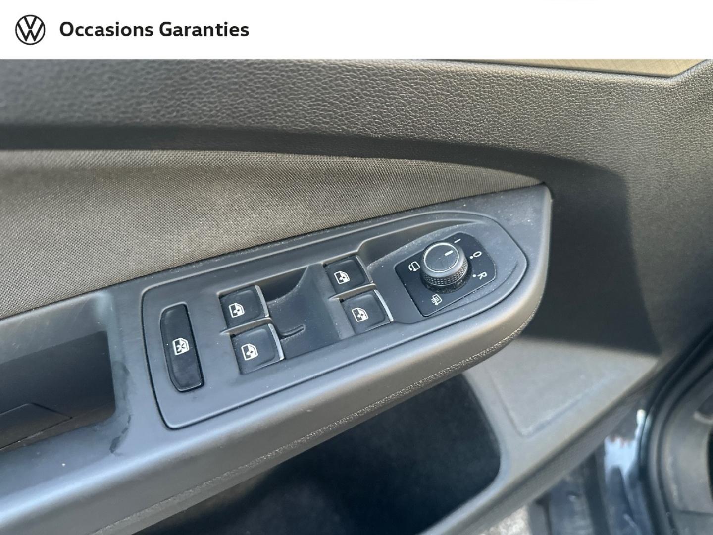 Voitures occasions VOLKSWAGEN GOLF Life Villeneuve-d'Ascq