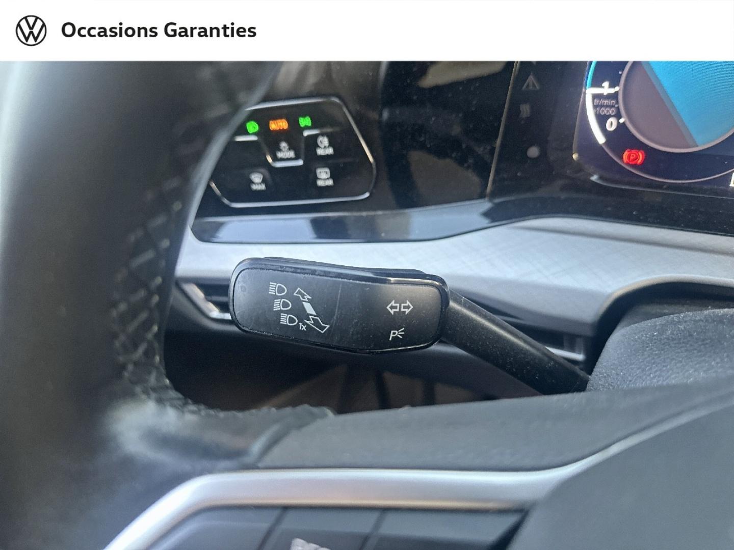 Voitures occasions VOLKSWAGEN GOLF Life Hazebrouck