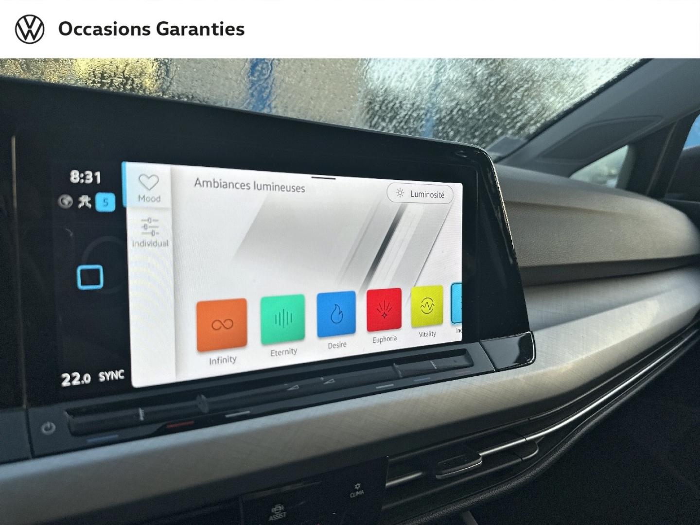 Voitures occasions VOLKSWAGEN GOLF Life Villeneuve-d'Ascq
