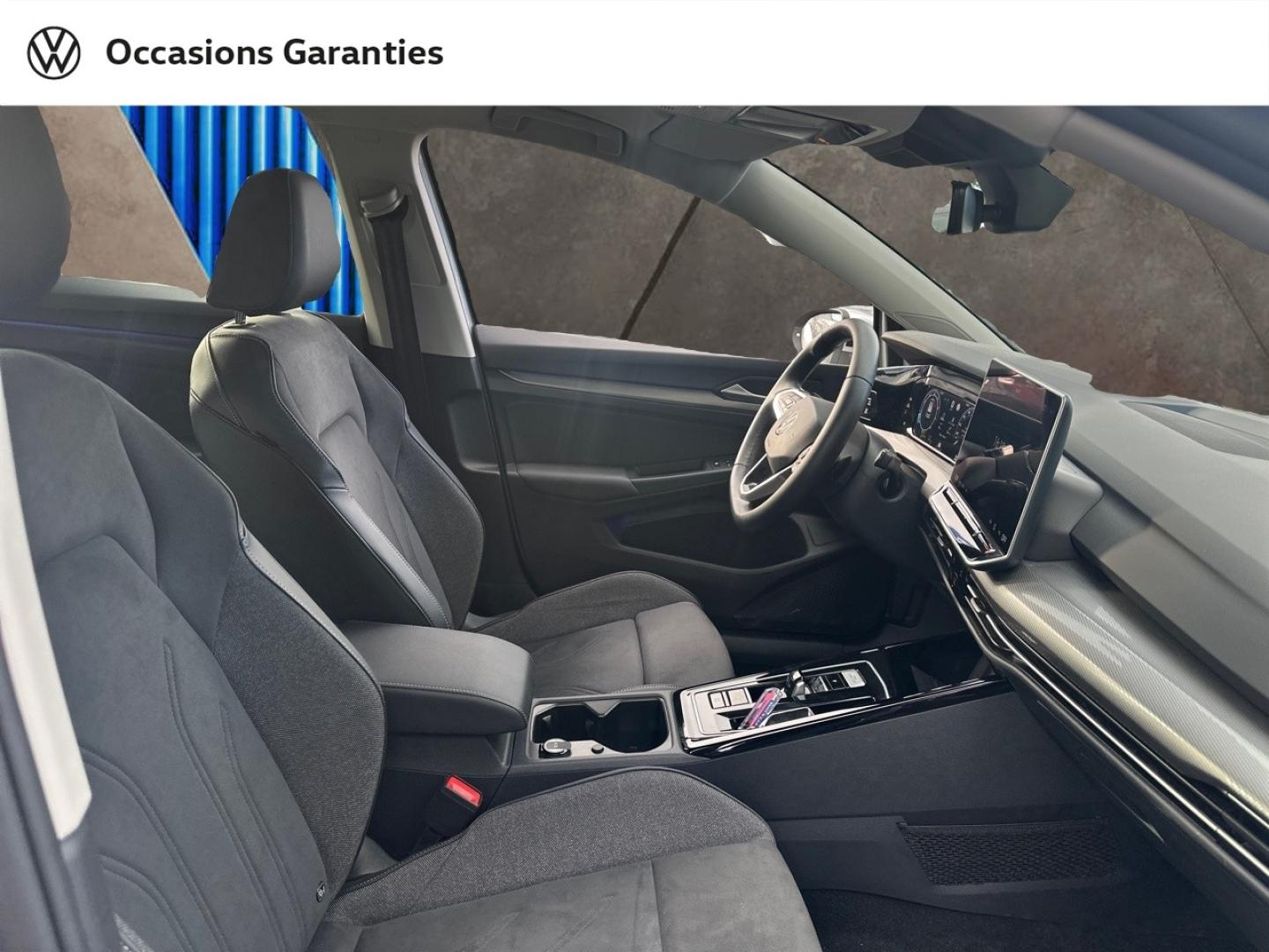 Voitures occasions VOLKSWAGEN GOLF Style Villeneuve-d'Ascq