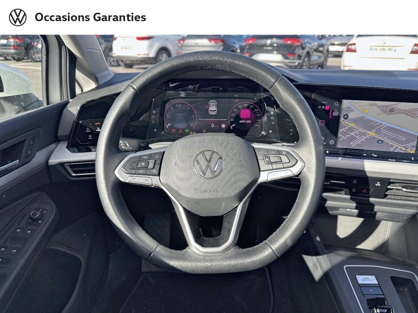 Voitures occasions VOLKSWAGEN GOLF Life Plus Béthune