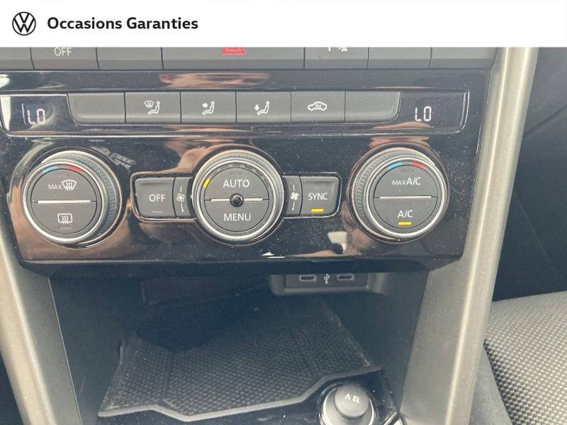 Voitures occasions VOLKSWAGEN T-ROC Lounge Business Bruay-la-Buissière