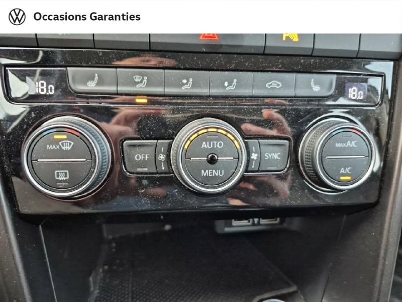 Voitures occasions VOLKSWAGEN T-ROC Lounge Bruay-la-Buissière