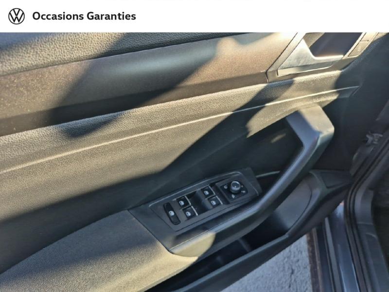 Voitures occasions VOLKSWAGEN T-ROC Lounge Bruay-la-Buissière