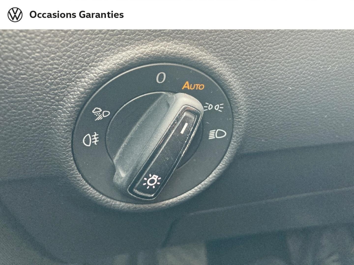 Voitures occasions VOLKSWAGEN T-ROC Life Plus Lens