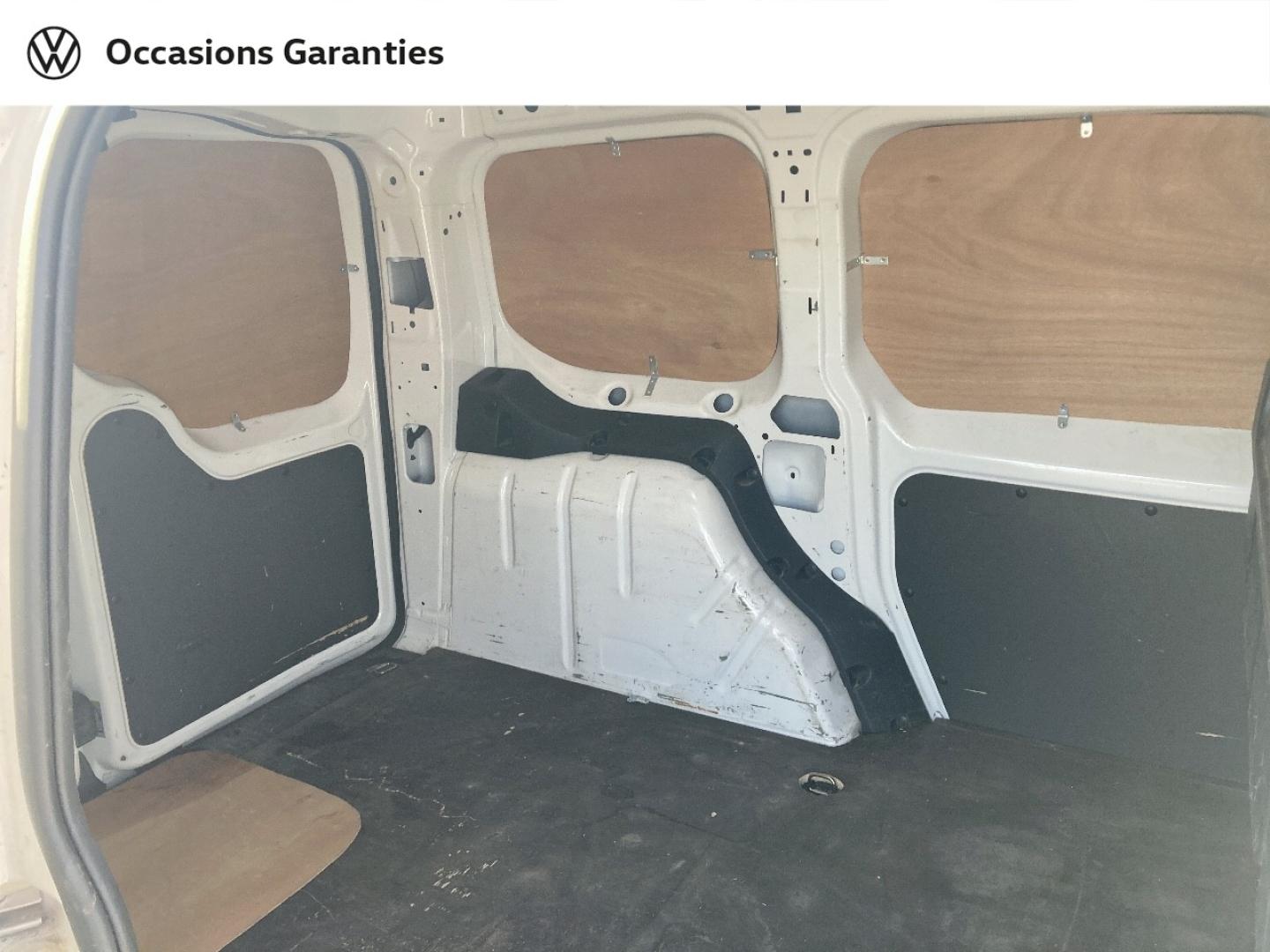 Voitures occasions VOLKSWAGEN UTILITAIRES Caddy Cargo Business Plus Bruay-la-Buissière