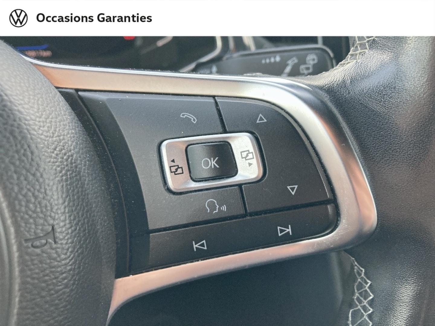 Voitures occasions VOLKSWAGEN T-ROC R-Line Lens