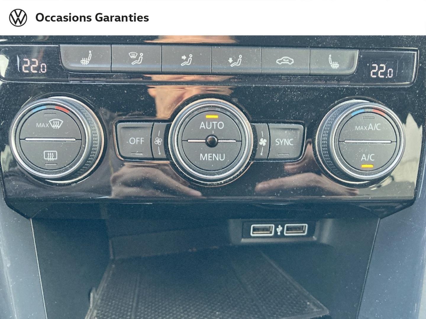 Voitures occasions VOLKSWAGEN T-ROC R-Line Lens