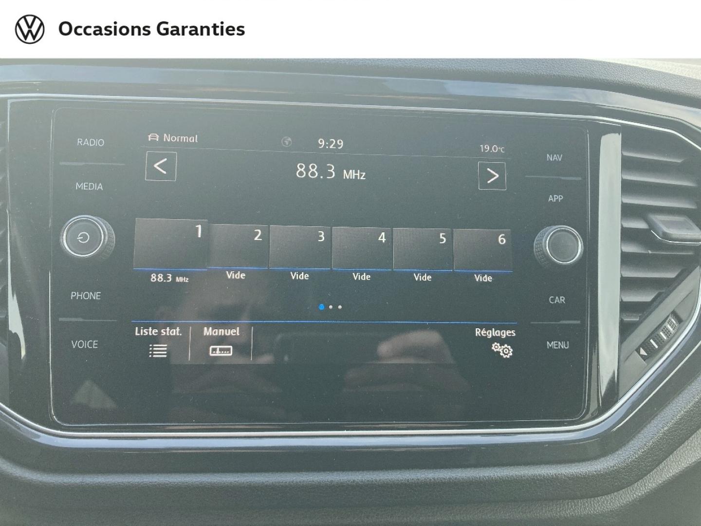 Voitures occasions VOLKSWAGEN T-ROC R-Line Lens