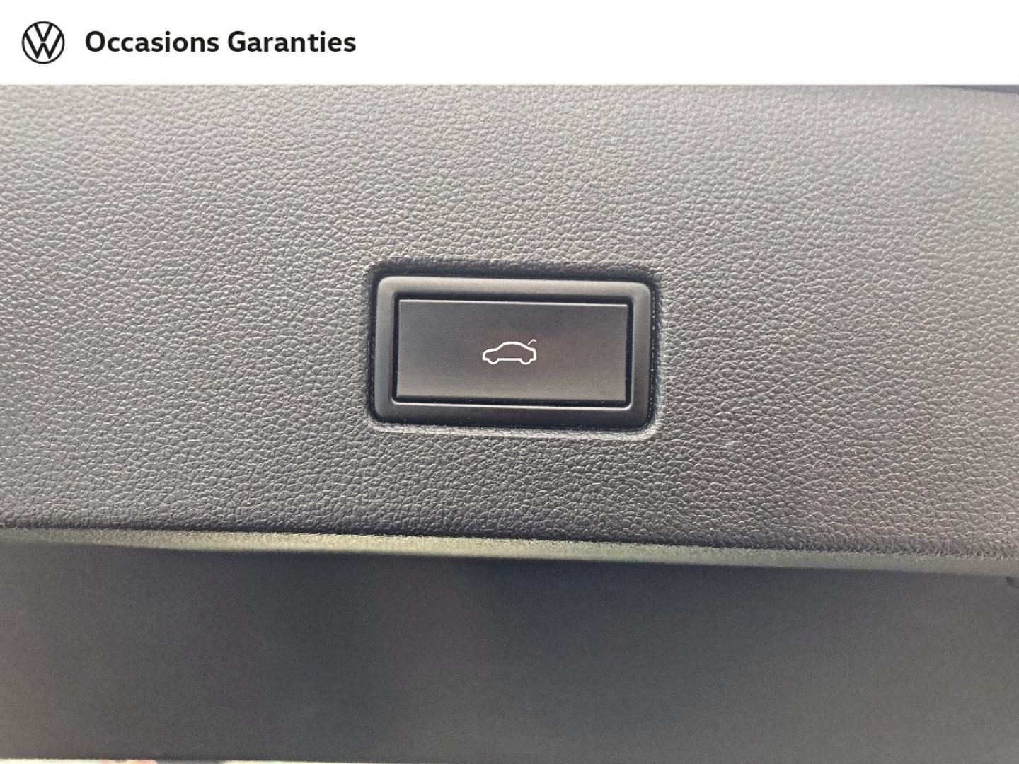 Voitures occasions VOLKSWAGEN T-ROC Carat Bruay-la-Buissière