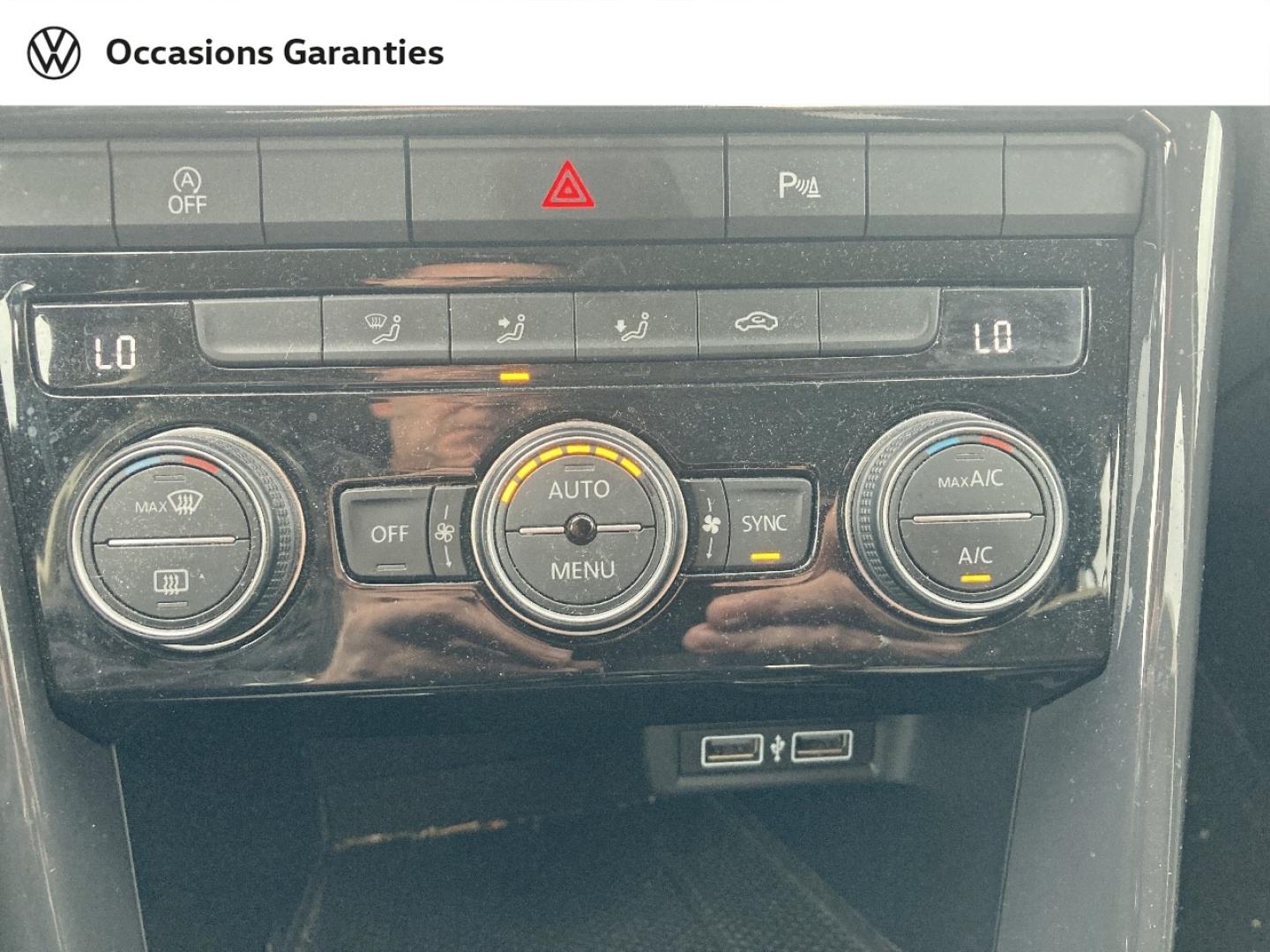 Voitures occasions VOLKSWAGEN T-ROC Carat Bruay-la-Buissière