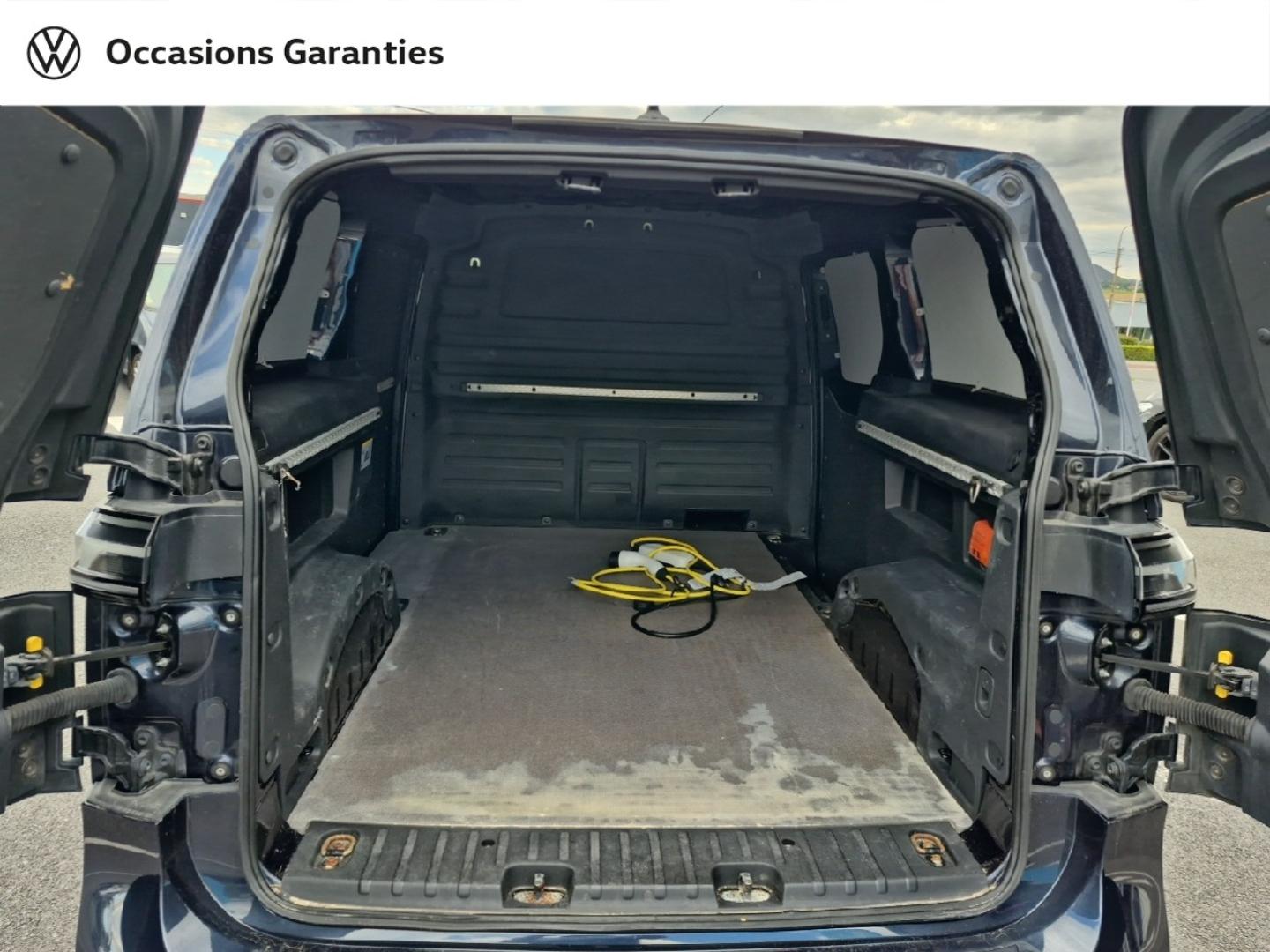 Voitures occasions VOLKSWAGEN UTILITAIRES ID. BUZZ CARGO Base Bruay-la-Buissière