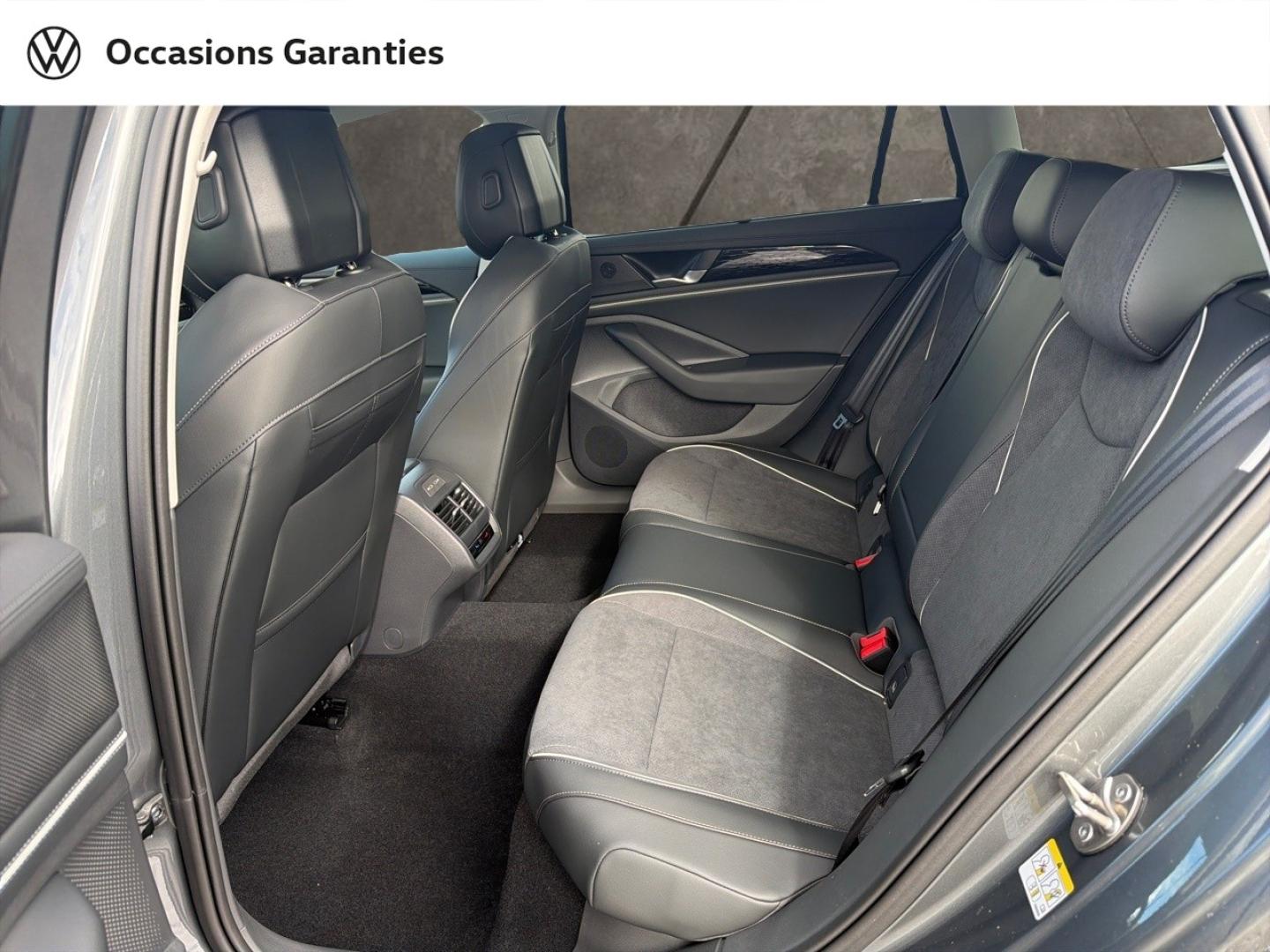 Voitures occasions VOLKSWAGEN Passat SW Elegance Bruay-la-Buissière