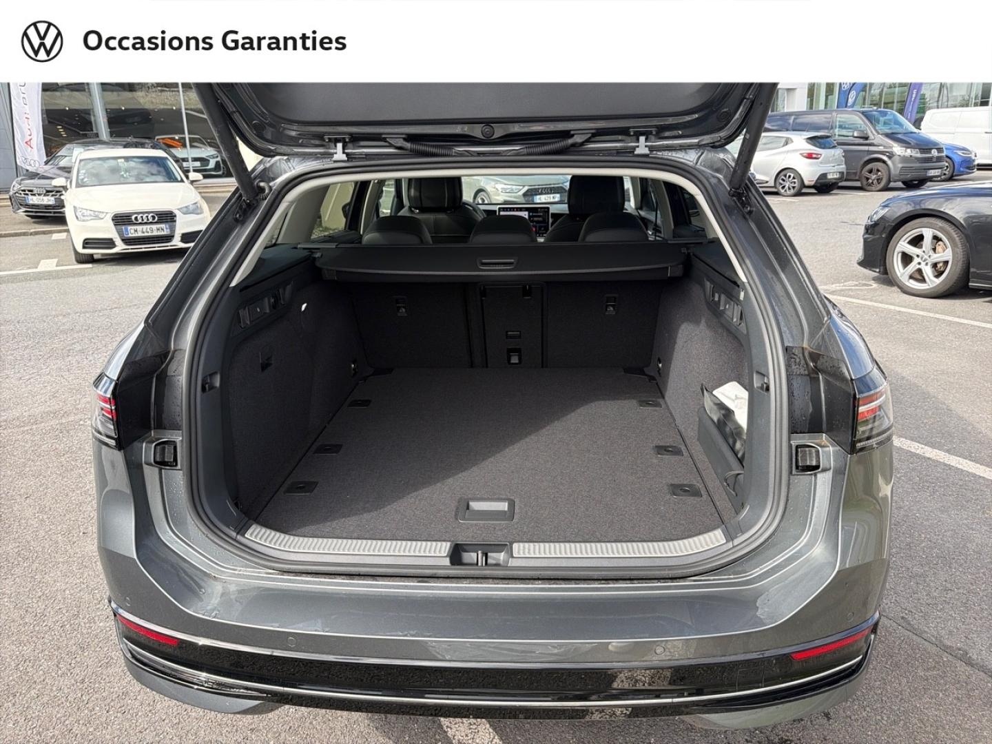 Voitures occasions VOLKSWAGEN Passat SW Elegance Bruay-la-Buissière