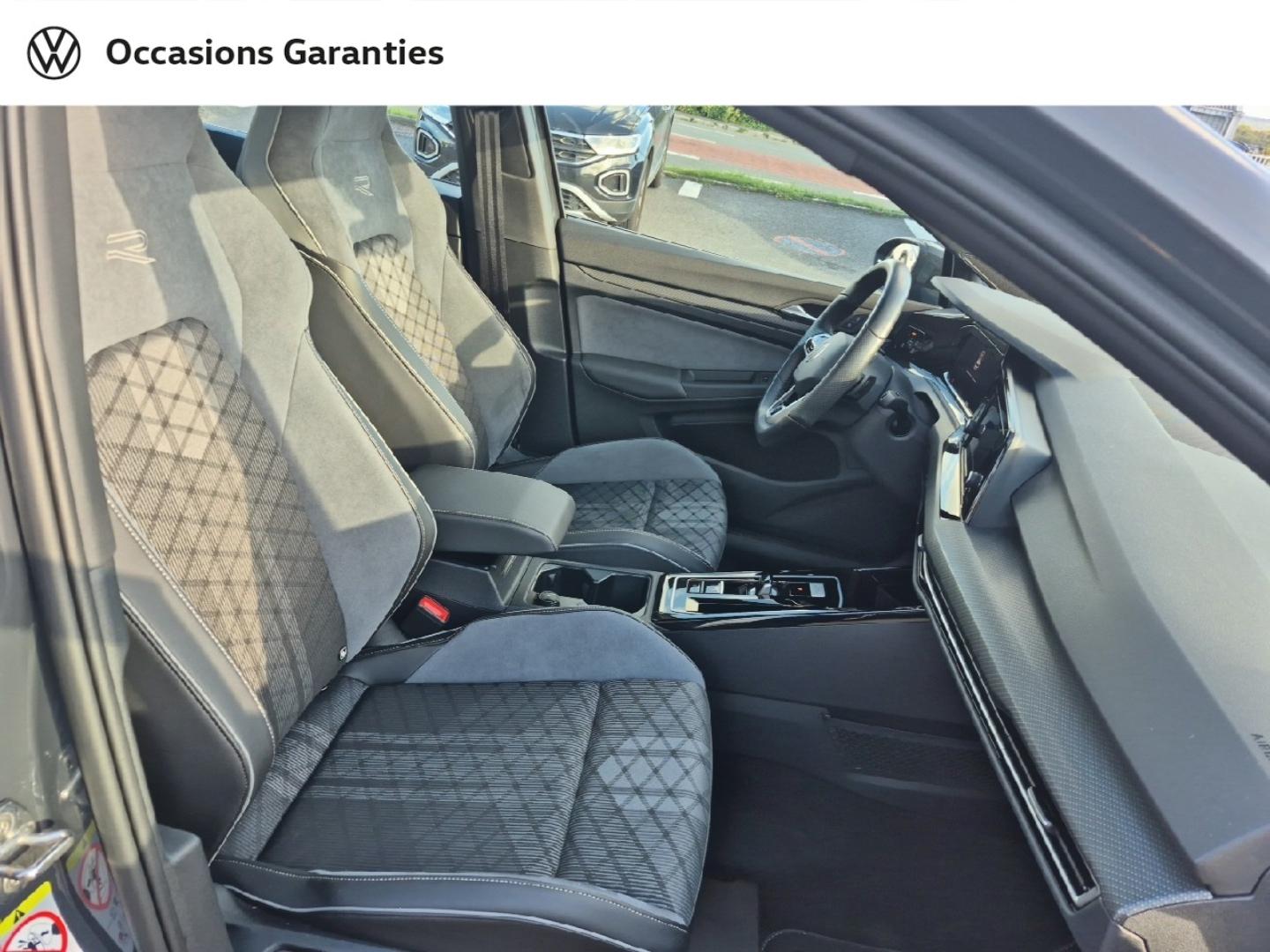 Voitures occasions VOLKSWAGEN GOLF R-Line Villeneuve-d'Ascq