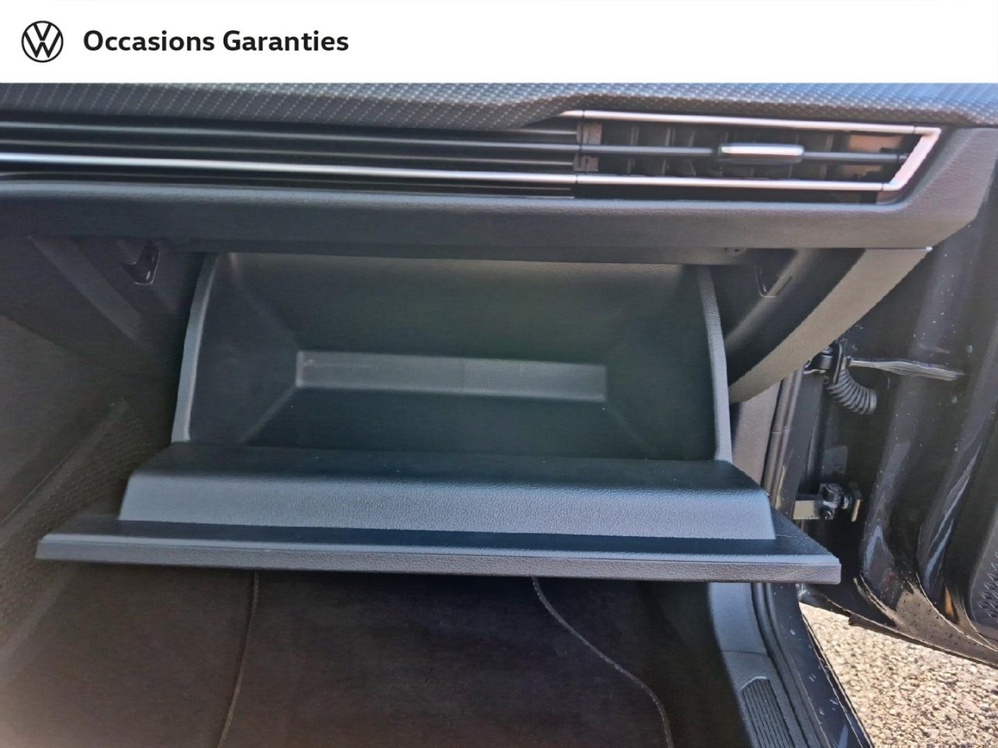 Voitures occasions VOLKSWAGEN GOLF R-Line Bruay-la-Buissière