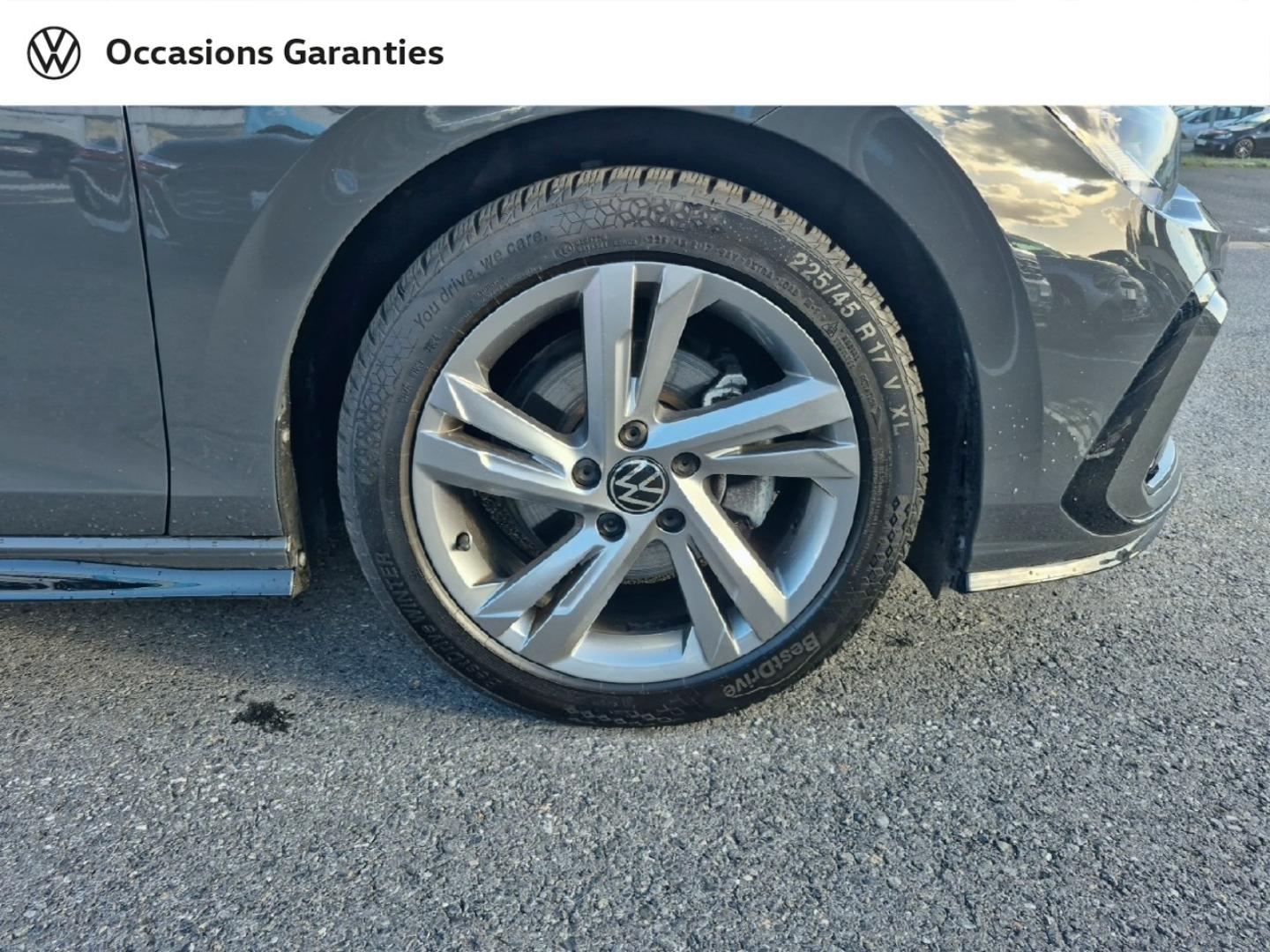 Voitures occasions VOLKSWAGEN GOLF R-Line Villeneuve-d'Ascq