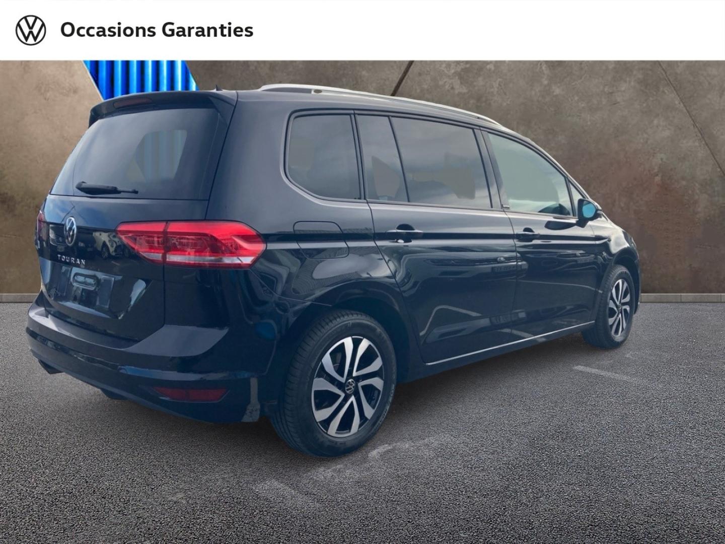 Voitures occasions VOLKSWAGEN TOURAN Active Bruay-la-Buissière