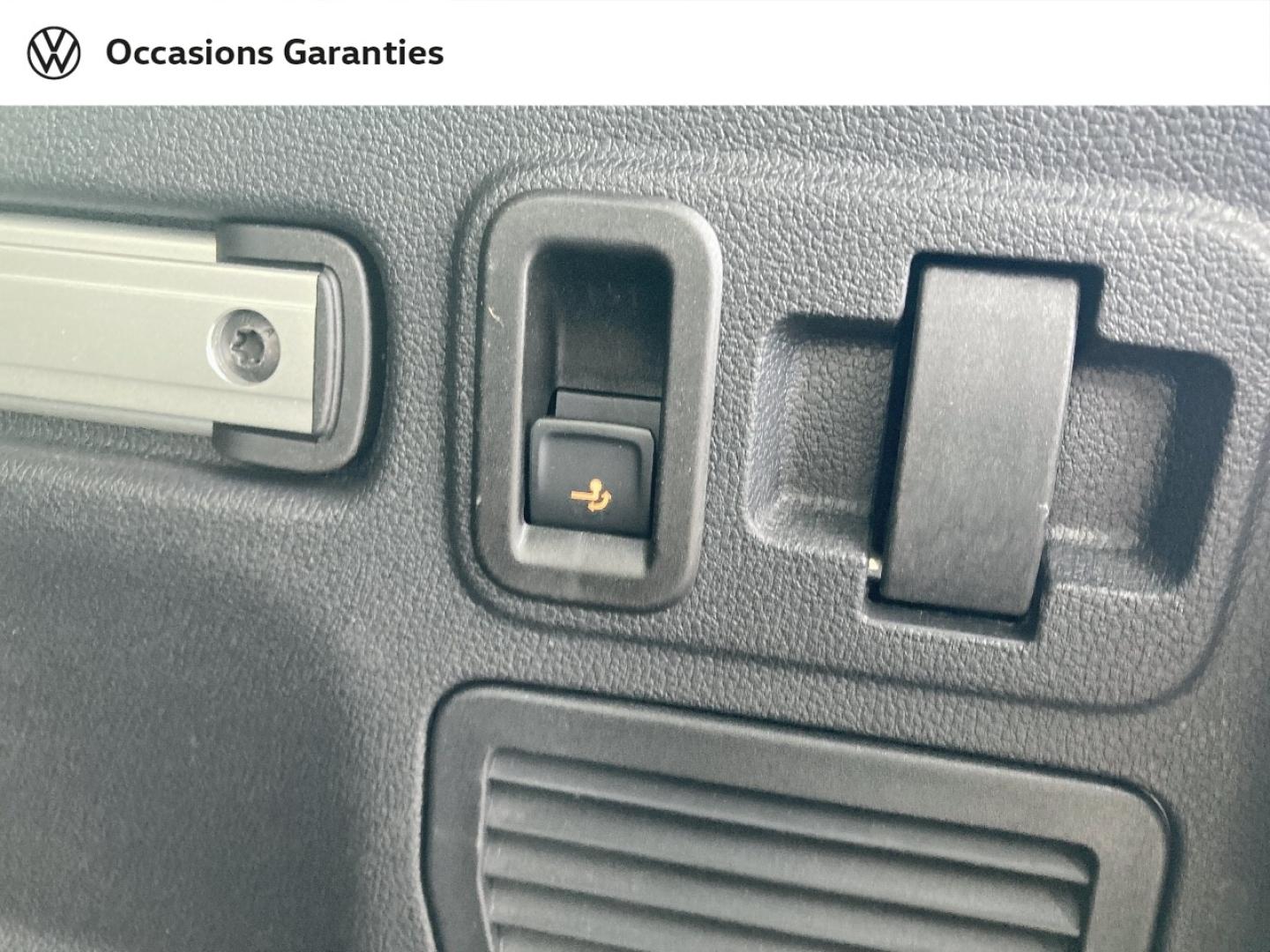 Voitures occasions VOLKSWAGEN TOURAN Active Abbeville