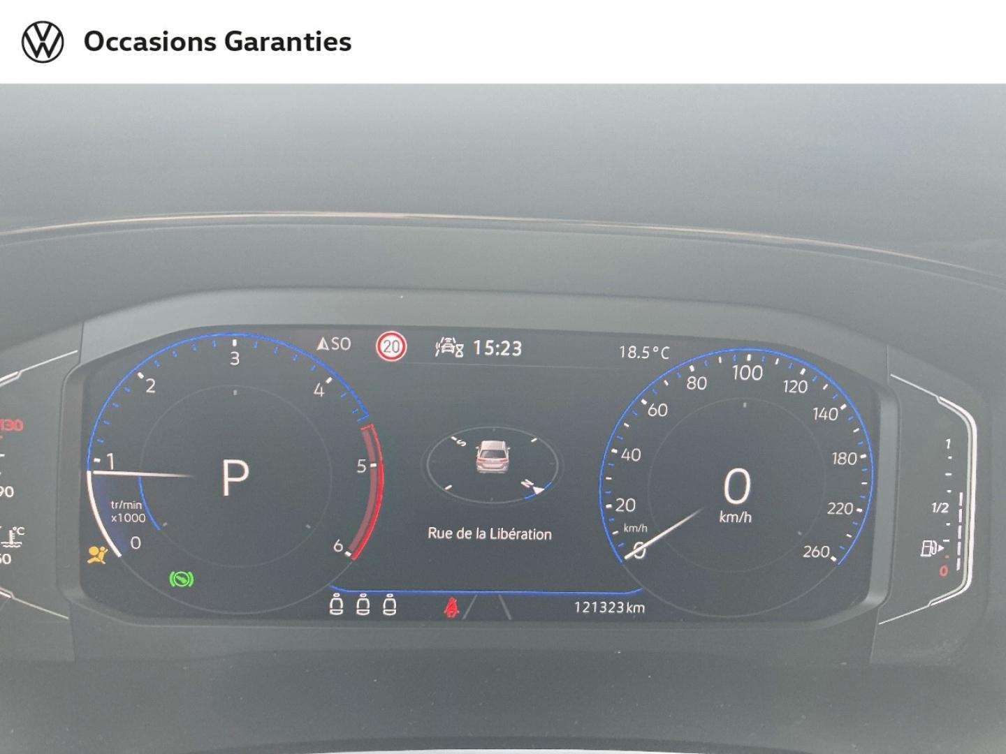 Voitures occasions VOLKSWAGEN TOURAN Active Bruay-la-Buissière